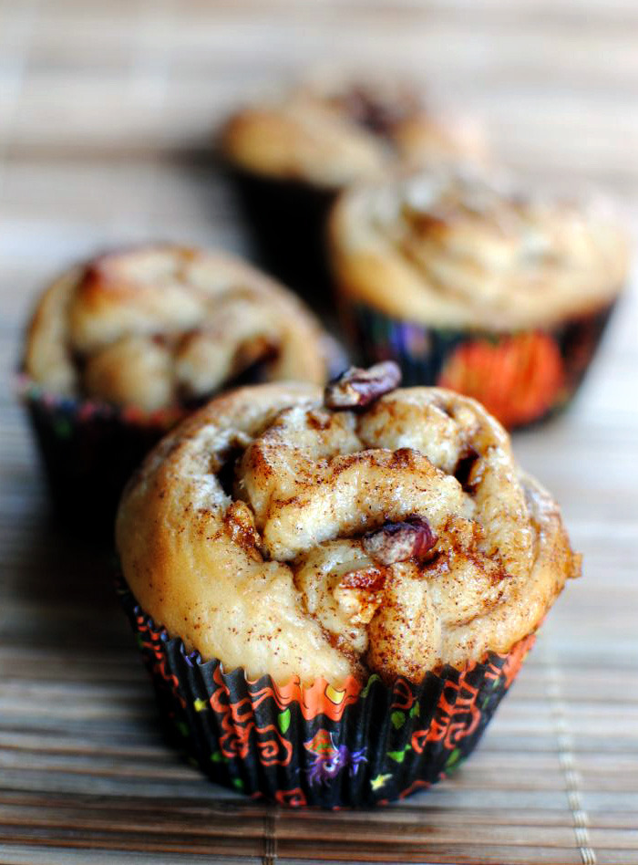 Recipe: Apple Cinnamon Roll Cupcakes